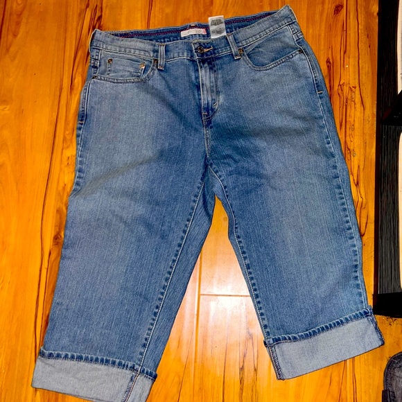 Capris - Picture 1 of 1